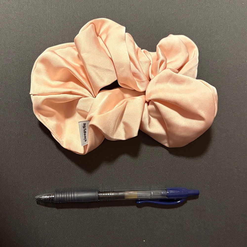 NWOT Sleepytie Jumbo Scrunchie - Ballet Pink Satin